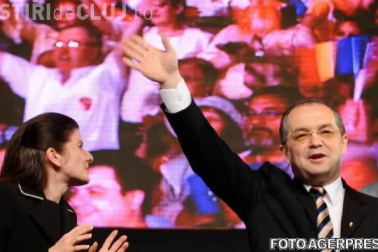 Emil Boc a vizitat-o pe Monica Iacob Ridzi, în penitenciar la Cluj