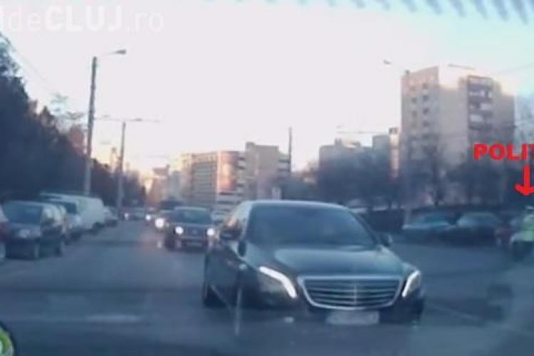 ȘMECHERUL cu tanc Mercedes nu e oprit de Poliție la Cluj. Agentul clatină din cap - VIDEO