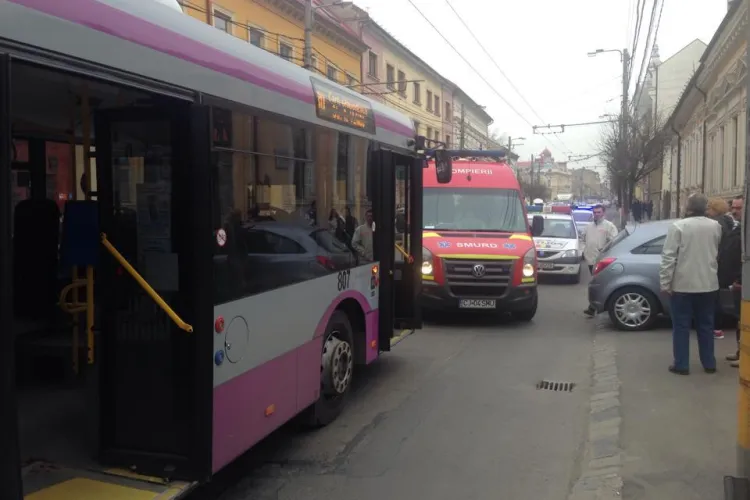 Șoferii de autobuze din Cluj-Napoca se cred la RALIU. Un clujean a sesizat CTP despre mai multe SITUAȚII