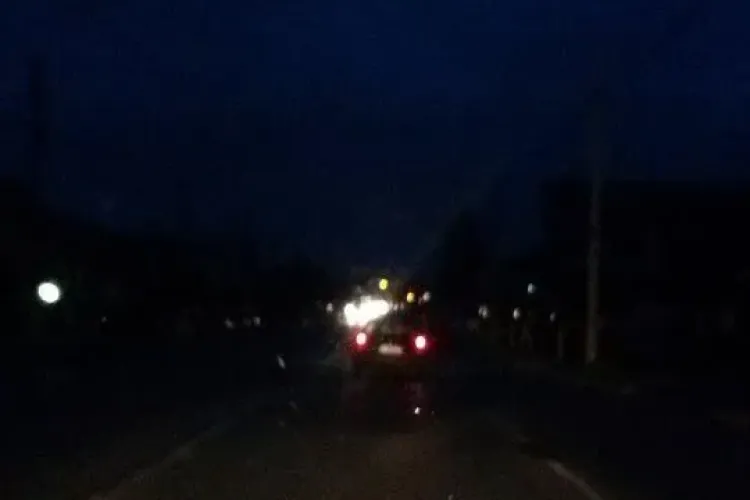 Cine UITĂ la Cluj-Napoca să pornească ILUMINATUL PUBLIC? Mister total - FOTO