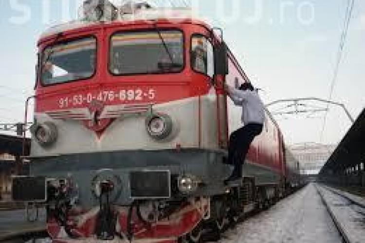 Mecanic de locomotivă prins că fură motorină la Cluj