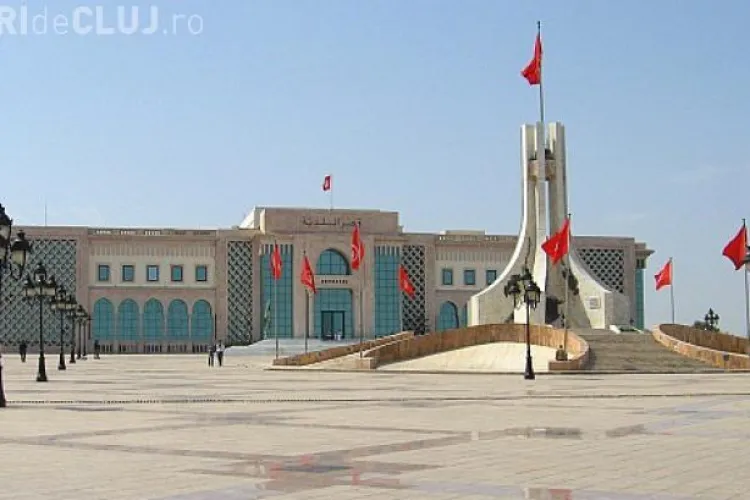 Tunisia: Cel puțin opt turiști au fost UCIȘI și alții sunt luați ostatici