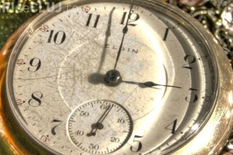 Cât se SCHIMBĂ ORA și cum ne afectează? ORA de VARĂ 2015