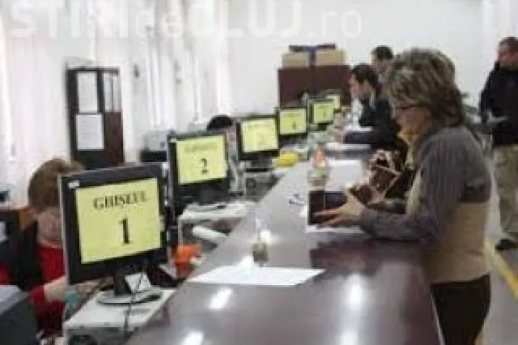 Angajații Primăriei Cluj-Napoca ar trebui să poarte ecusoane cu numele, fotografia și funcția