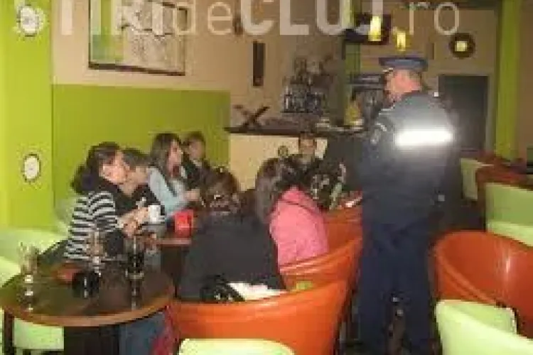 Minorii de până la 16 ani vor putea intra în baruri și discoteci numai cu însoțitori