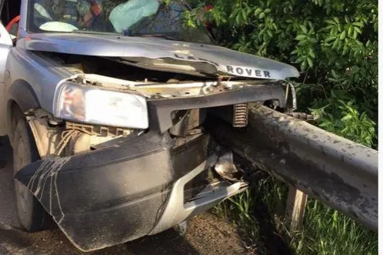 Accident sinistru: Doi clujeni au murit după ce o bară de metal le-a străpuns maşina - VIDEO