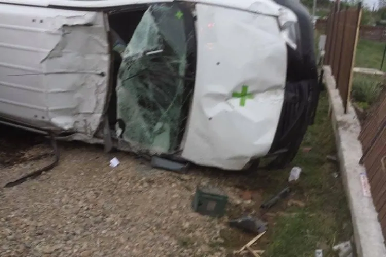 Accident la Chinteni! Un șofer beat a făcut RAVAGII pe drum - FOTO