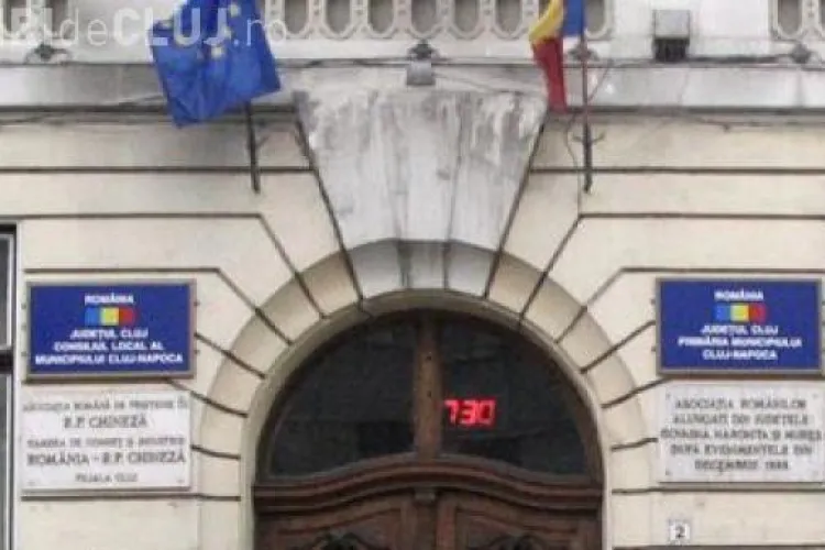 Funcționarii din Primăria Cluj și Consiliul Județean Cluj fac joi GREVĂ GENERALĂ pentru salarii