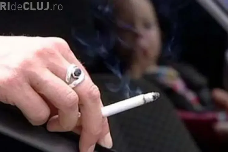 Ce amendă riscă șoferii care aruncă mucul de țigară și gunoaie pe geamul mașinii