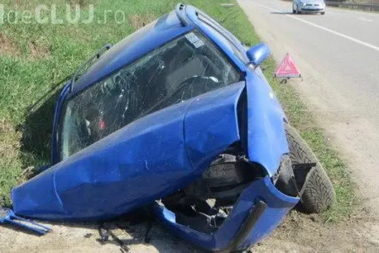 Accident violent la Jucu! Patru persoane au fost rănite, printre care și un copil VIDEO