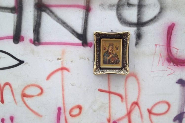 La Cluj-Napoca se fură și icoanele lipite pe pereții străduțelor din Centru - FOTO