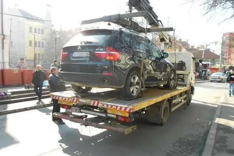 Emil Boc: Pe marile bulevarde din Cluj-Napoca nu se va mai putea parca. Vom avea pasarele și pasaje subterane