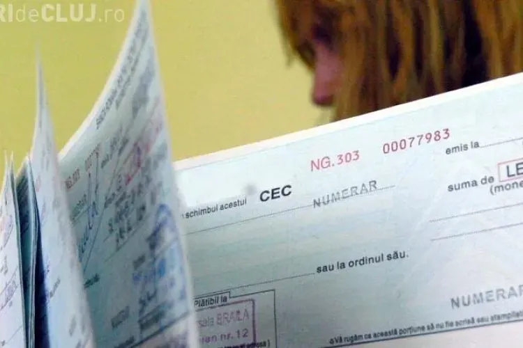 Cecuri false în valoare de 120.000 de lei emise unei firme clujene