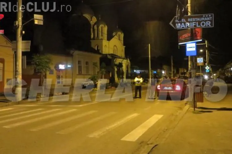 Tânără lovită de un autoturism la Gherla, în timp ce traversa strada. Șoferul era băut VIDEO