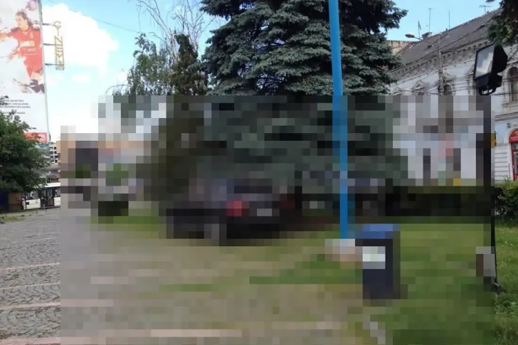 Și-a parcat Porsche -ul la ”umbra” lui Mihai Viteazu. ”Bogătașul” are autorizație de la Primărie?