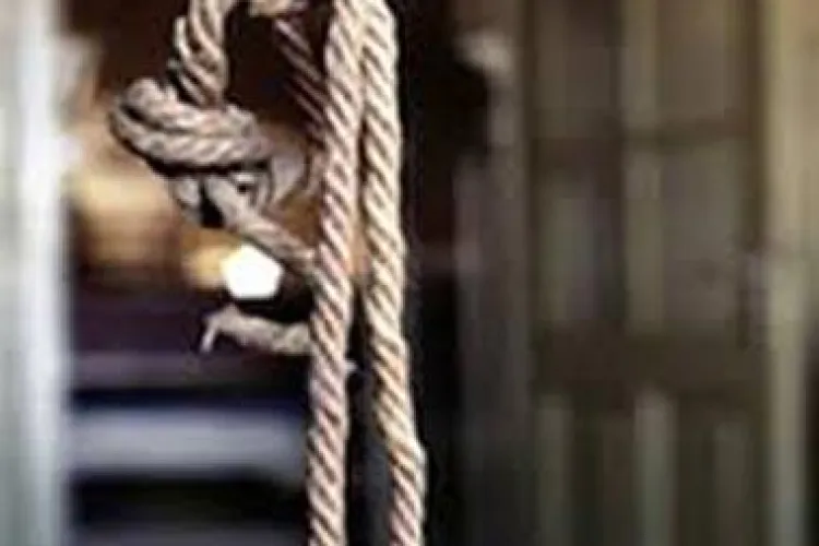 Depresia l-a dus la gesturi extreme pe un bărbat din Turda. Și-a pus capăt zilelor în propriul apartament